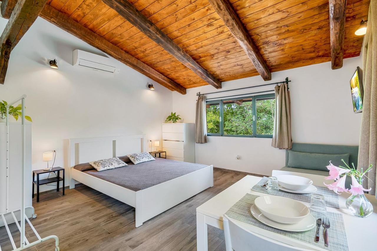Ippotur Medieval Resort 카스텔누보디마르가 외부 사진