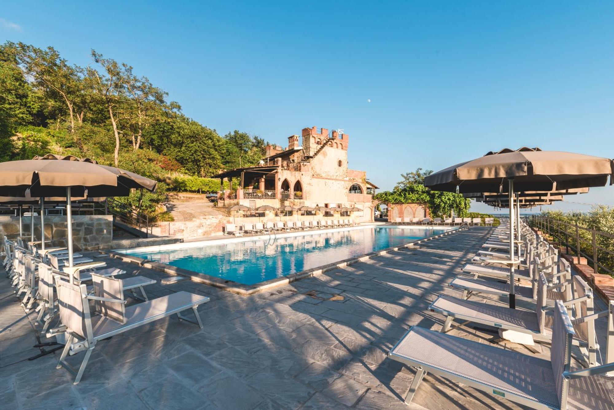 Ippotur Medieval Resort 카스텔누보디마르가 외부 사진